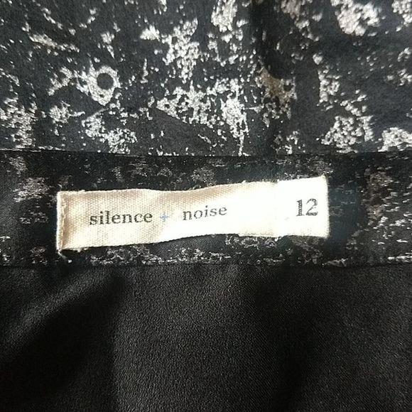 Silence + Noise Urban Outfitters Zipper Cinched Party Skirt - Picture 7 of 8